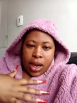 Snapshot of BubblyBeautiful chatting on October 19, 11:56 am BubblyBeautiful online show from October 19, 11:56 am