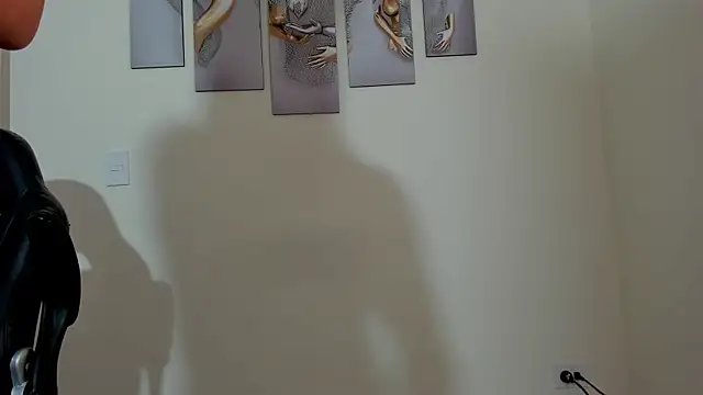 KAYLA BATISTA  online show from March 31, 9:48 pm