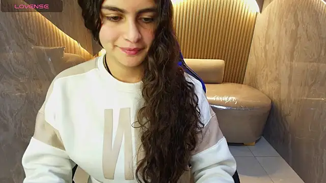 Snapshot of dany_r_ chatting on October 13, 1:36 pm dany r online show from October 13, 1:36 pm