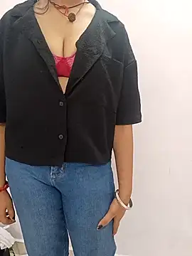 Snapshot of COCO_LOVE18 chatting on September 24, 9:52 am COCO LOVE18 online show from September 24, 9:52 am
