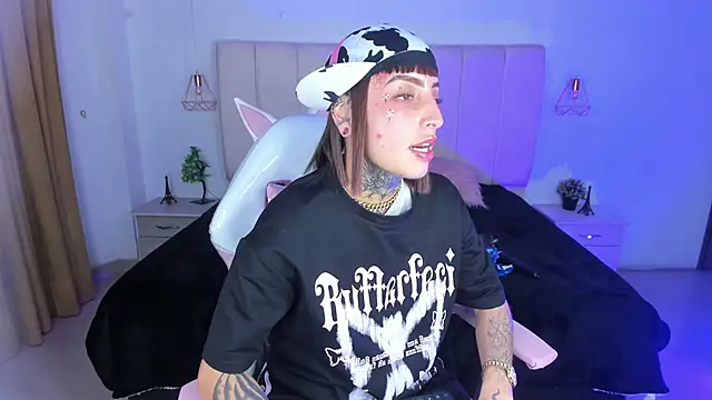 Gyal 8  online show from November 30, 4:16 am