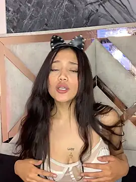 ladymooncs online show from September 29, 5:56 am