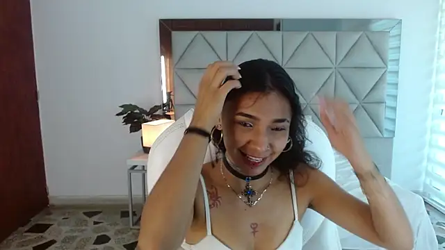 Snapshot of hamber_reyes chatting on October 9, 1:48 pm hamber reyes online show from October 9, 1:48 pm