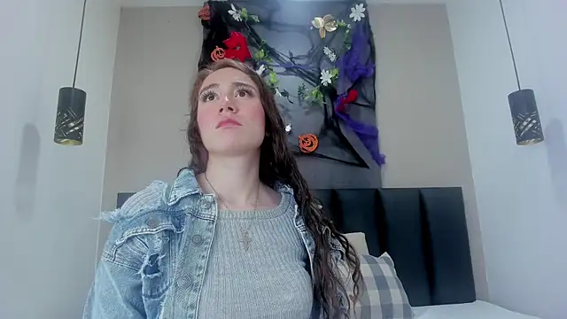 MyApril   online show from October 31, 11:58 am