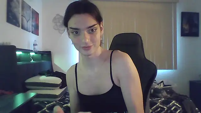 Snapshot of Luna_Samosienko chatting on September 30, 11:09 pm Luna Samosienko online show from September 30, 11:09 pm