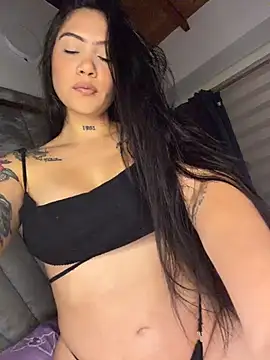 liahouses online show from January 11, 1:43 am