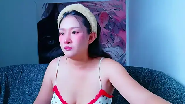 Snapshot of Lalacream12 chatting on October 15, 3:31 am Lalacream12 online show from October 15, 3:31 am