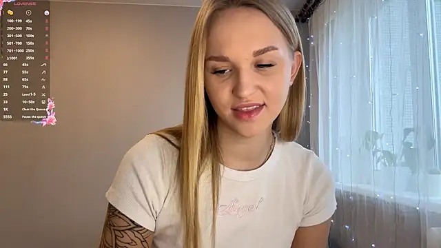 TanekaBoitel online show from December 2, 11:23 am