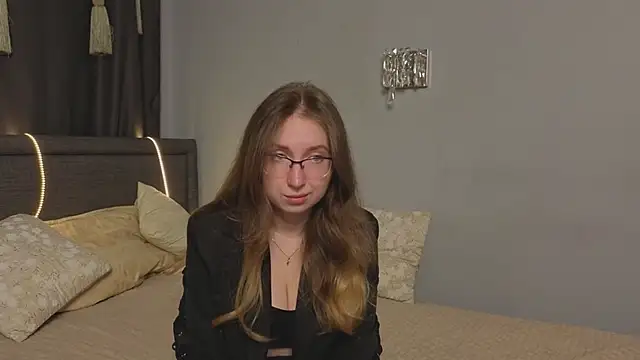 Snapshot of DaliaRadtke chatting on September 22, 6:28 pm DaliaRadtke online show from September 22, 6:28 pm