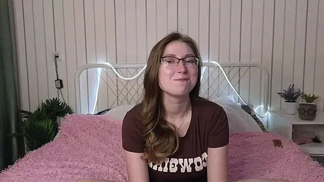 Snapshot of DaliaRadtke chatting on October 5, 6:13 pm DaliaRadtke online show from October 5, 6:13 pm