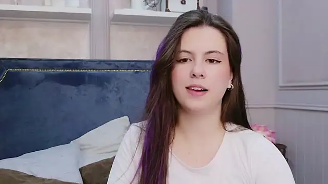 Akira Halls online show from November 8, 9:20 pm