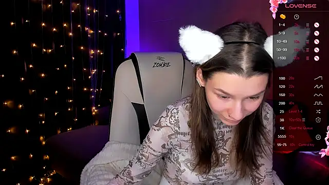 LinaBlossom  online show from November 12, 8:23 am