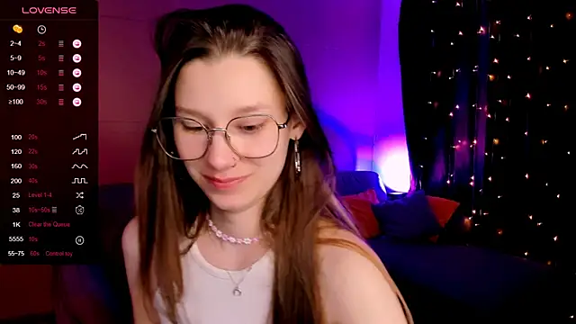 LinaBlossom  online show from May 31, 8:31 am