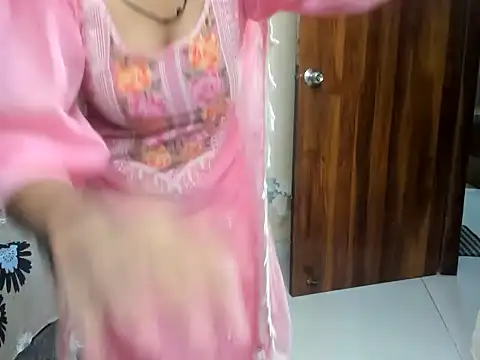 Snapshot of Sweey_Bebo chatting on September 27, 6:26 pm Sweey Bebo online show from September 27, 6:26 pm