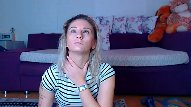 CassieSpell online show from March 31, 6:02 am