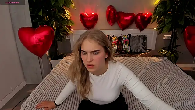 AlinaLiii online show from February 12, 8:21 pm