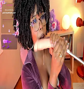 kehlannis  online show from February 25, 8:29 pm