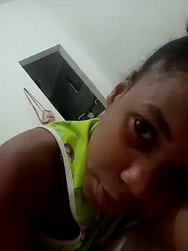 PrettahSantos online show from October 1, 12:15 am