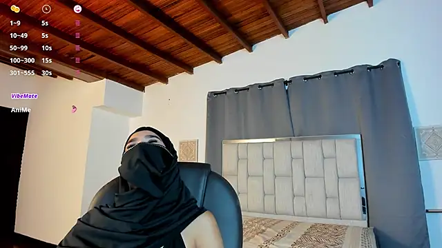 kalila latif online show from November 10, 3:12 am