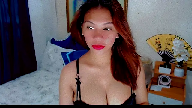 Snapshot of Prettypreggy chatting on October 14, 1:30 am Prettypreggy online show from October 14, 1:30 am