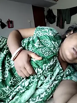 Deborbhavi222 online show from April 11, 9:02 am