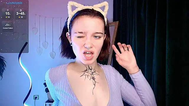 Snapshot of Elastikisss chatting on October 13, 2:36 am Elastikisss online show from October 13, 2:36 am
