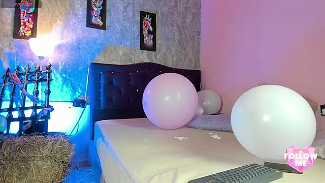 Lauren smiles online show from November 2, 4:27 am