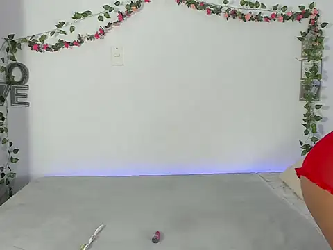 michell anyeli online show from November 5, 11:43 pm