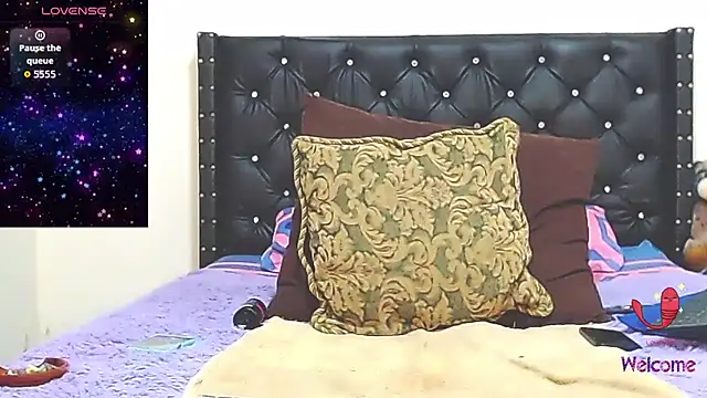 AnySugar online show from July 26, 9:44 pm