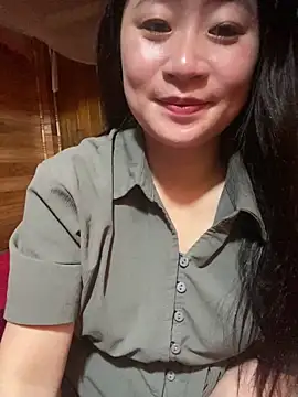 violet-00 online show from March 21, 8:19 am