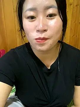 violet-00 online show from September 27, 9:38 am