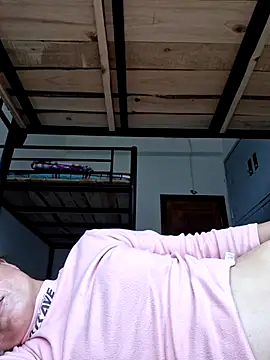 xuxulovezz online show from April 19, 5:18 am