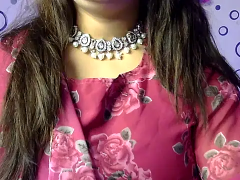 Aaliya02 online show from May 30, 7:43 pm