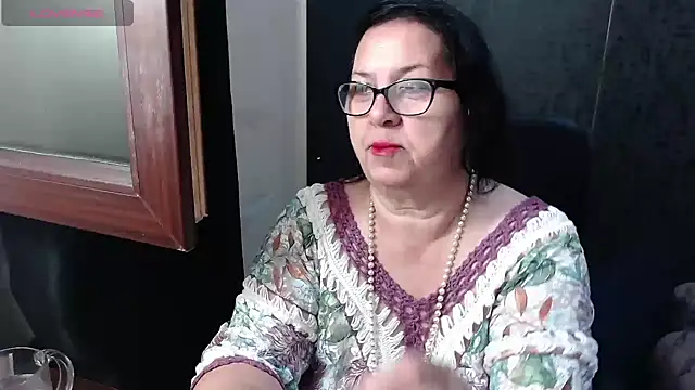 MissSanjanne online show from June 14, 8:09 pm