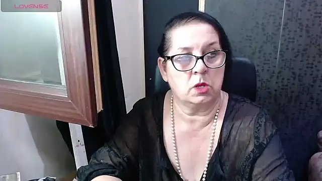 MissSanjanne online show from July 18, 8:44 pm
