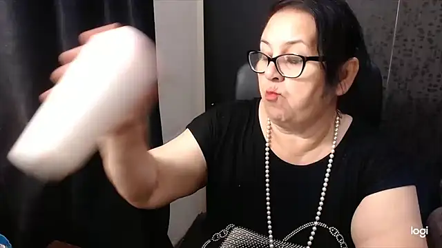 MissSanjanne online show from October 8, 6:18 am