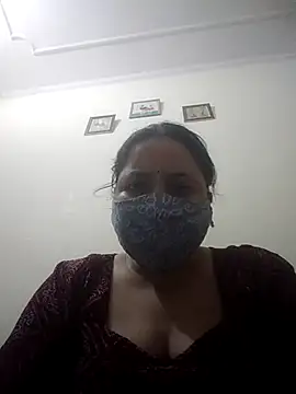 Snapshot of Cute-Purva chatting on October 31, 4:36 am Cute-Purva online show from October 31, 4:36 am