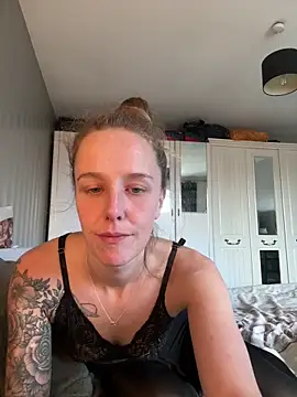 EmmieMaexox online show from October 15, 9:56 am