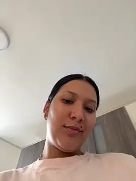 Snapshot of IsabellaJoness_ chatting on October 16, 12:19 pm IsabellaJoness online show from October 16, 12:19 pm