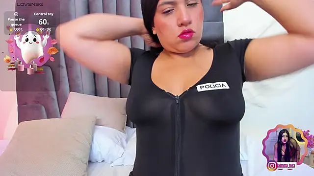 Snapshot of Alma_Foxxx chatting on October 18, 2:47 am Alma Foxxx online show from October 18, 2:47 am