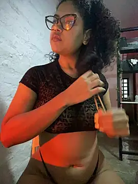 miiabrown18 online show from June 7, 10:49 pm