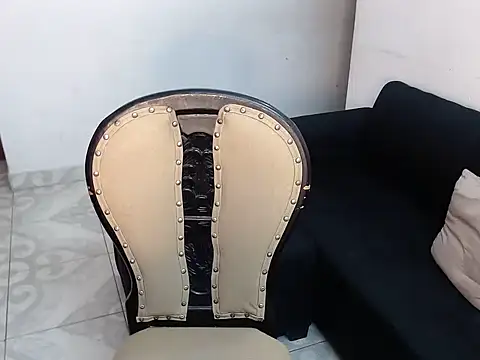 carodulce online show from December 17, 4:05 am