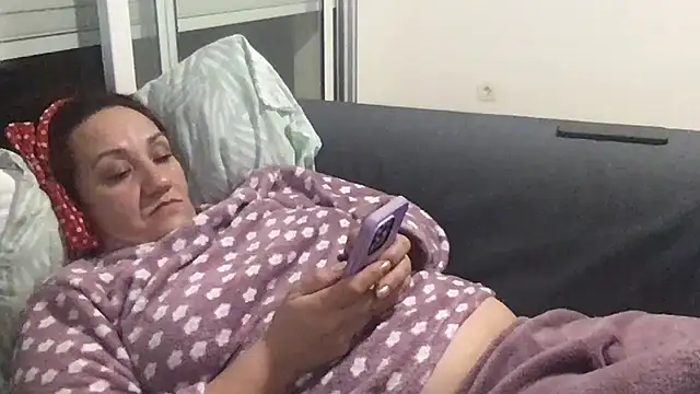 paula19800 online show from November 6, 10:37 pm