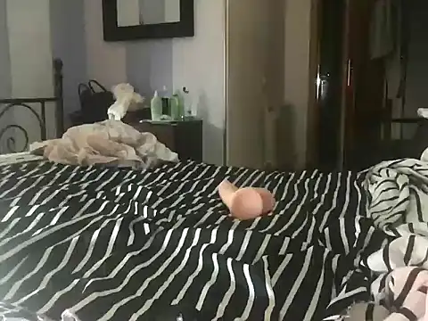 paula19800 online show from September 23, 7:50 am