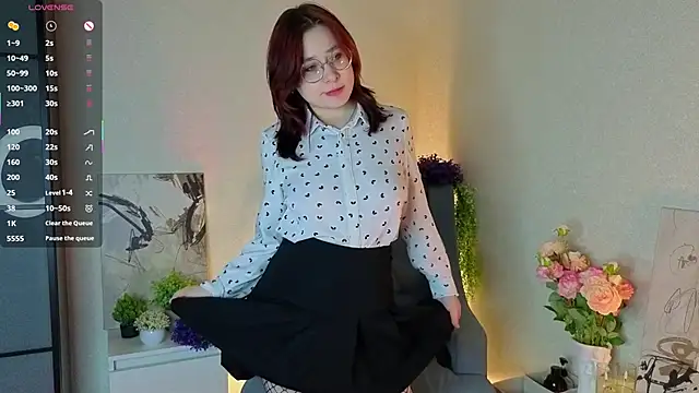 NyamNyamNyammm online show from October 13, 3:04 pm