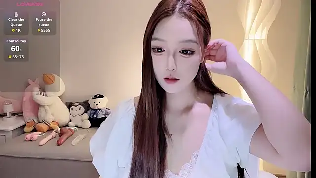 Luna--1 online show from July 29, 1:44 pm
