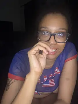YeahhhitsBreezy online show from June 13, 3:04 am