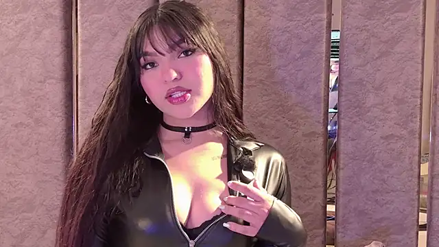 Samantha Hans online show from February 18, 9:47 pm