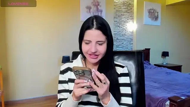 Malibu J online show from November 19, 9:42 am