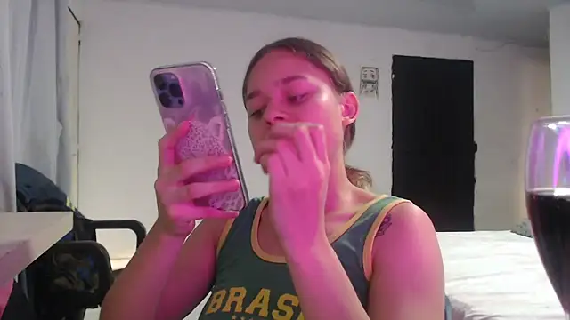 LittleCheerry69 online show from March 6, 8:04 pm